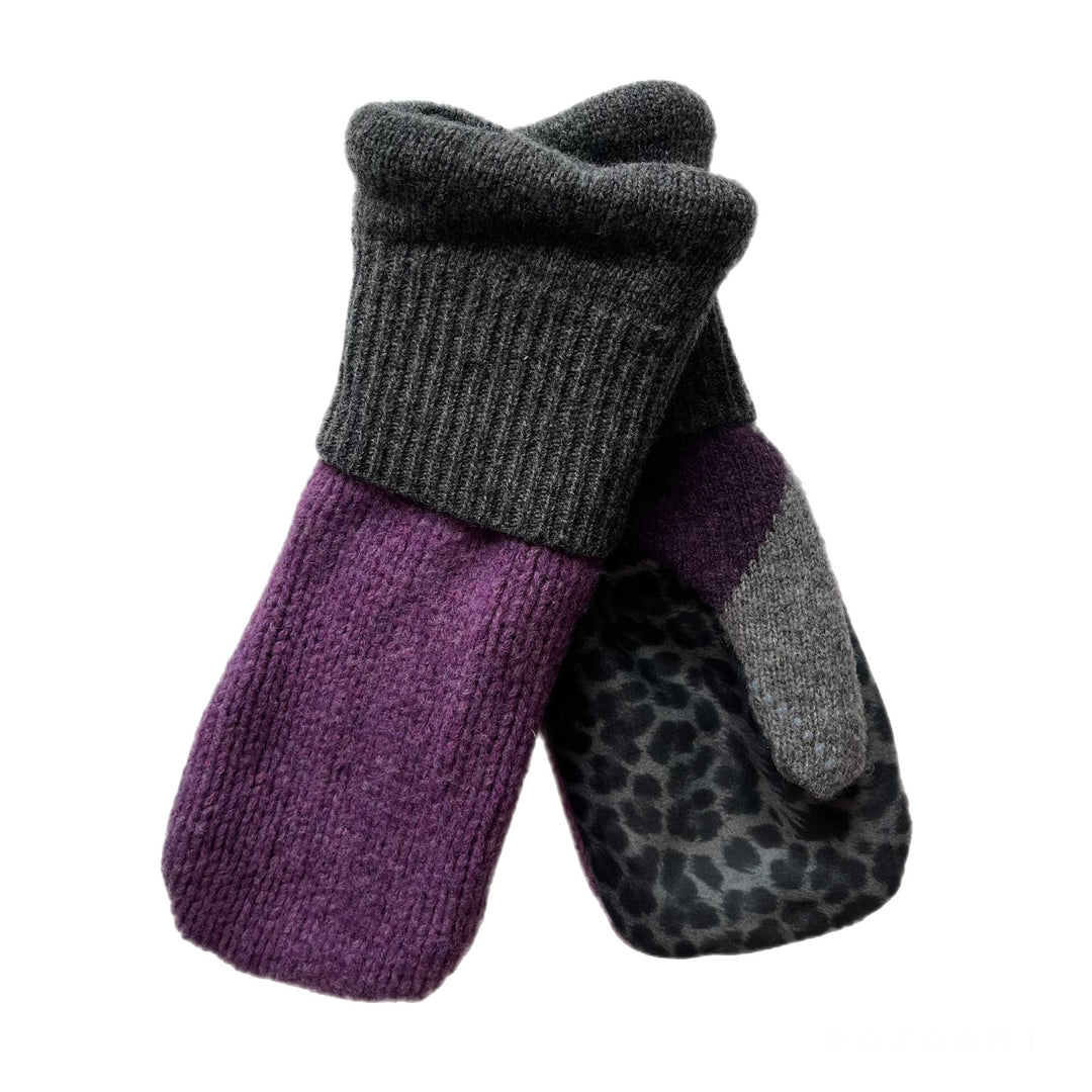 Womens Purple and Cheetah Driving Mittens