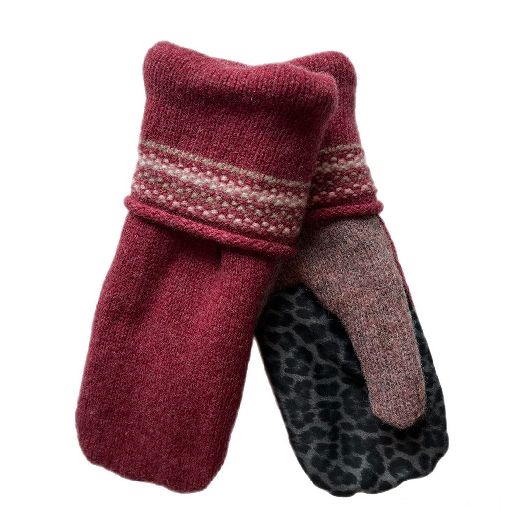 Salmon and Cheetah Womens Driving mIttens
