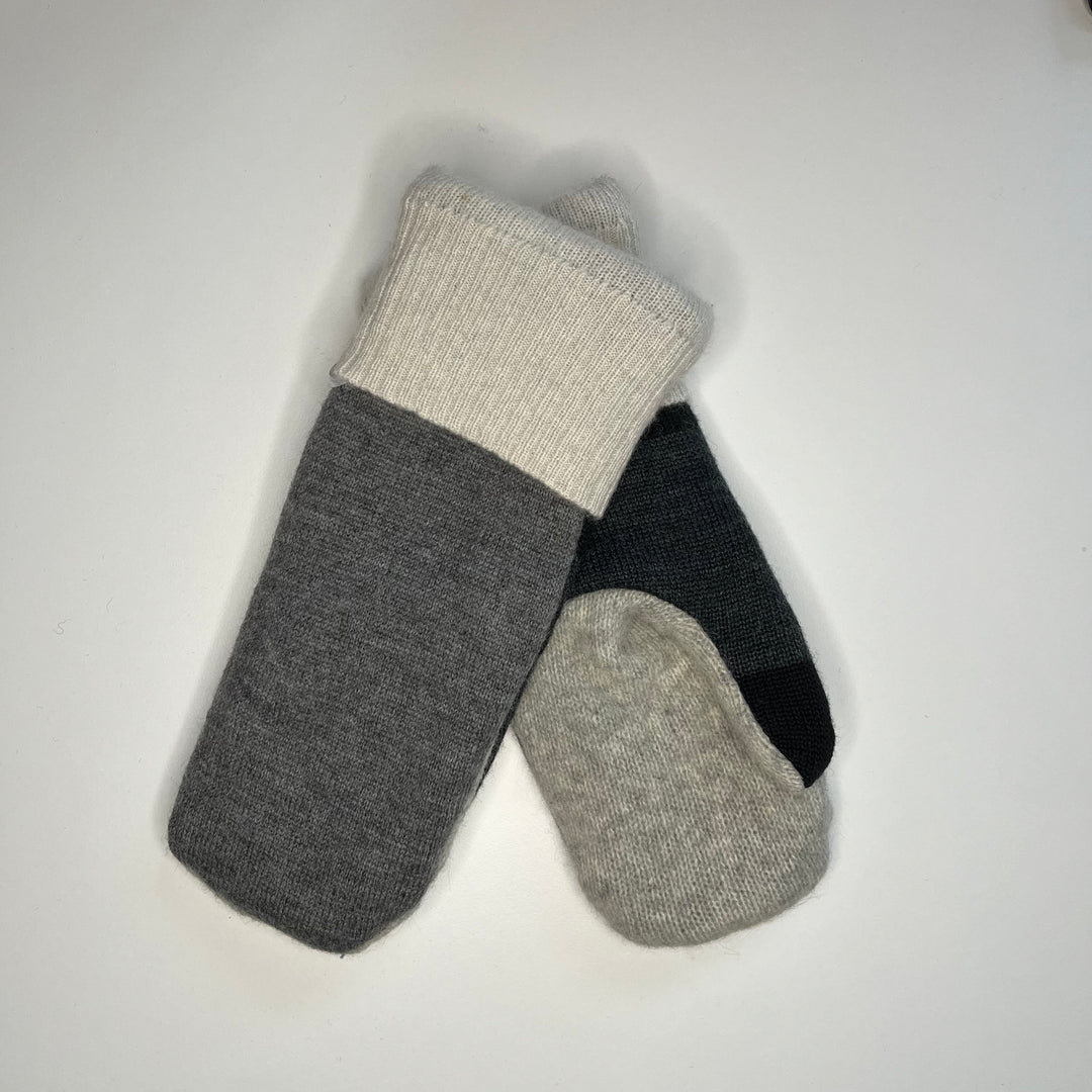 Grey & Cream Mittens
