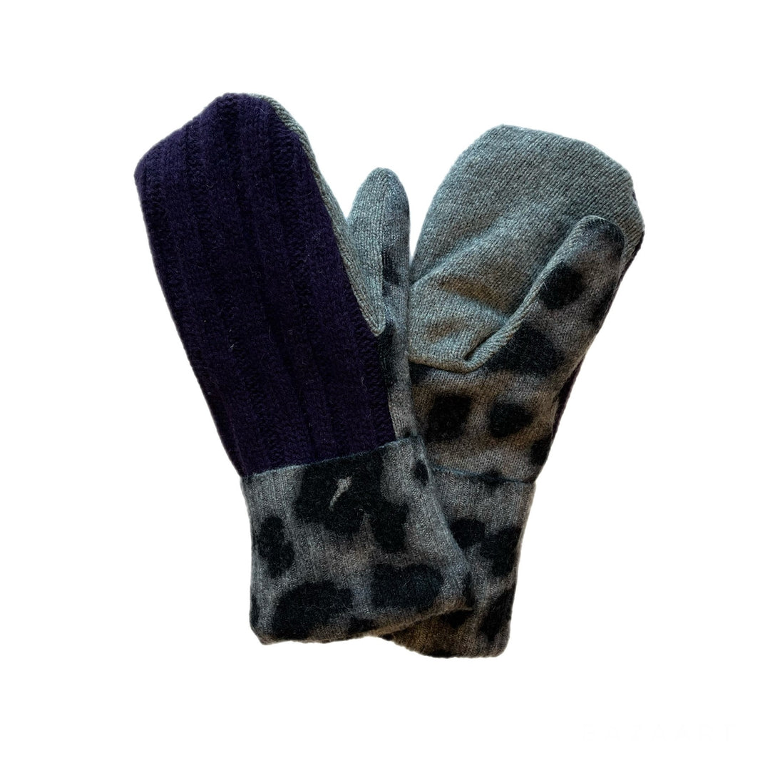 Womens Purple & Cheetah Mittens