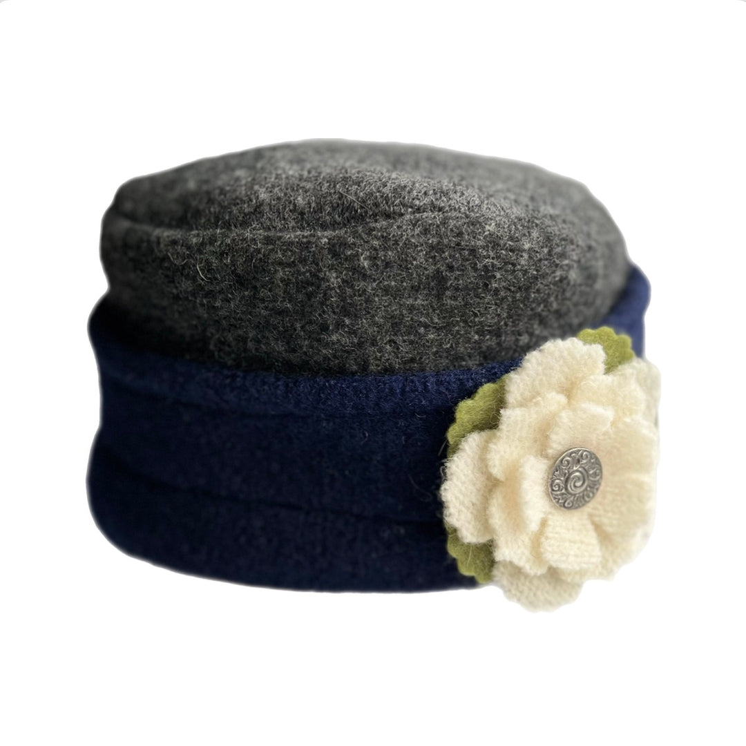 Women's Hat with Cream Flower - Charcoal & Navy - 72 | One Size