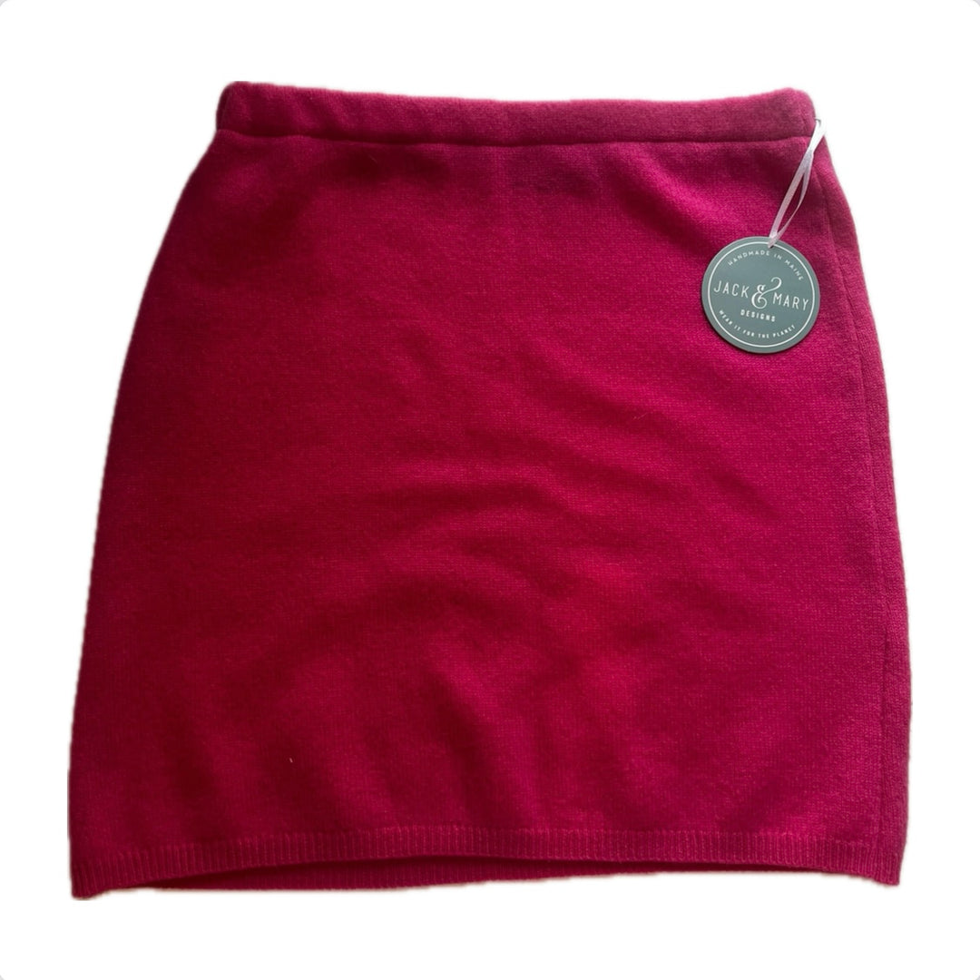 Small Magenta Bun Warmer Skirt