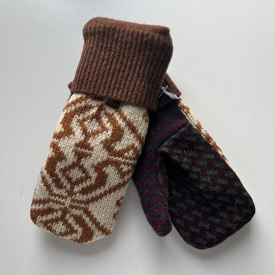 Brown & Cream Mittens