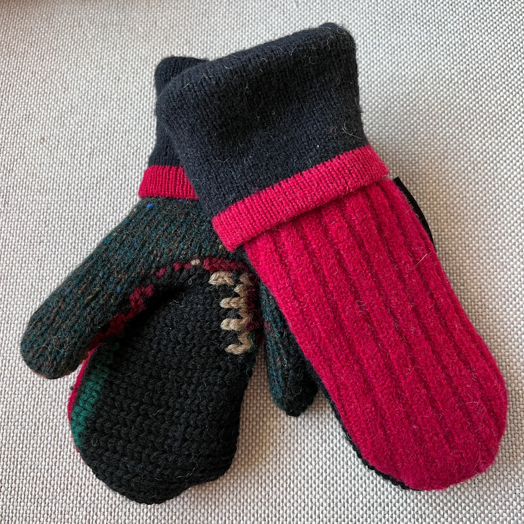 Copy of Kids Mittens Small - Red, Black & Dark Green