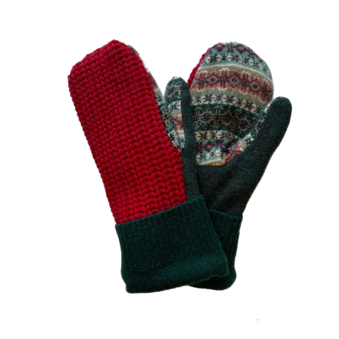 Womens Red and Green Mittens