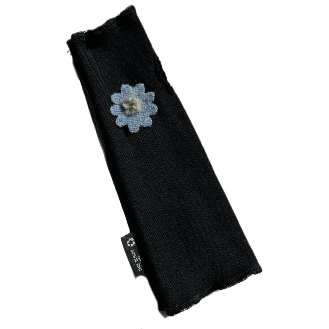 Fit & Flare Fingerless - Black with Blue Flower