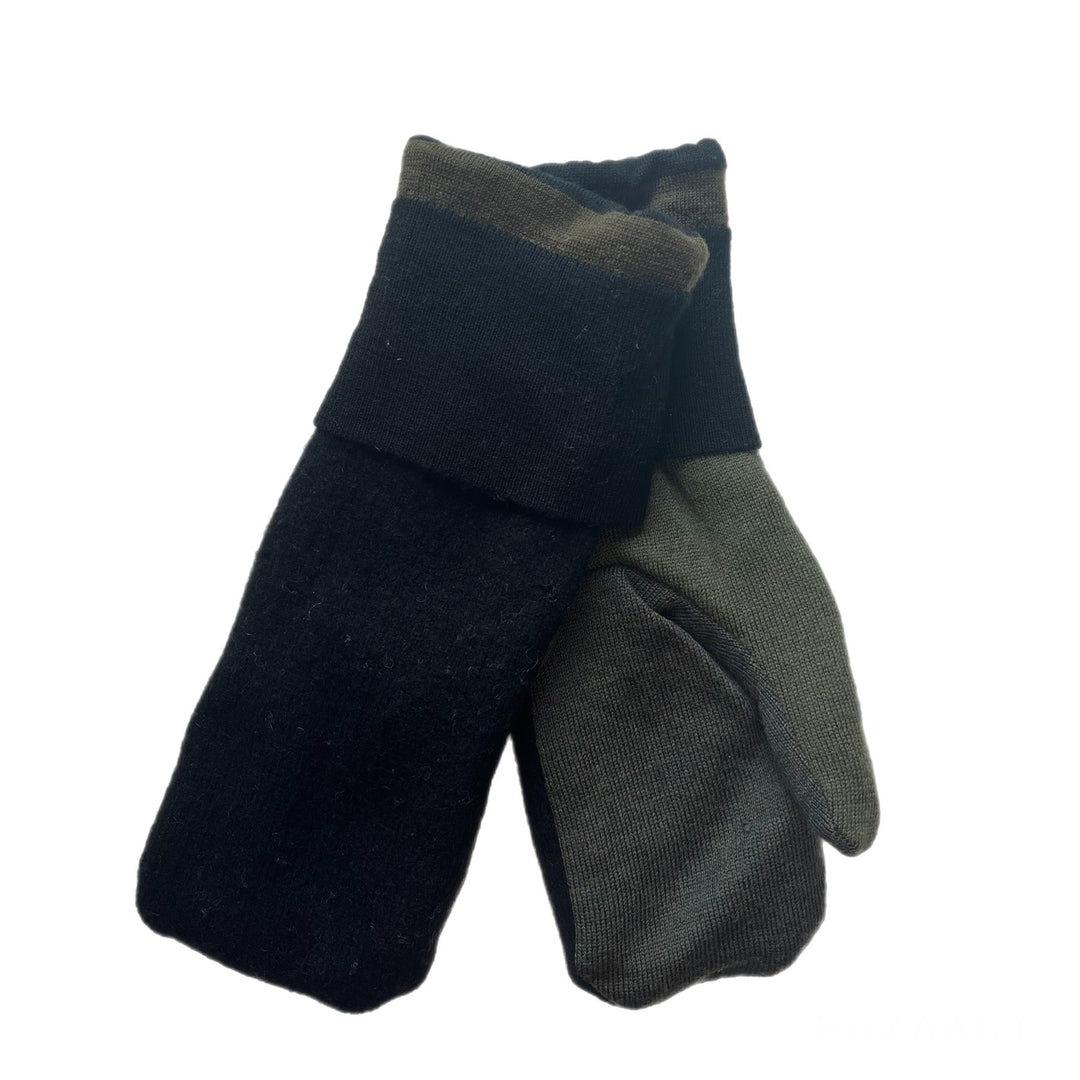 Black and Green Mens Mittens