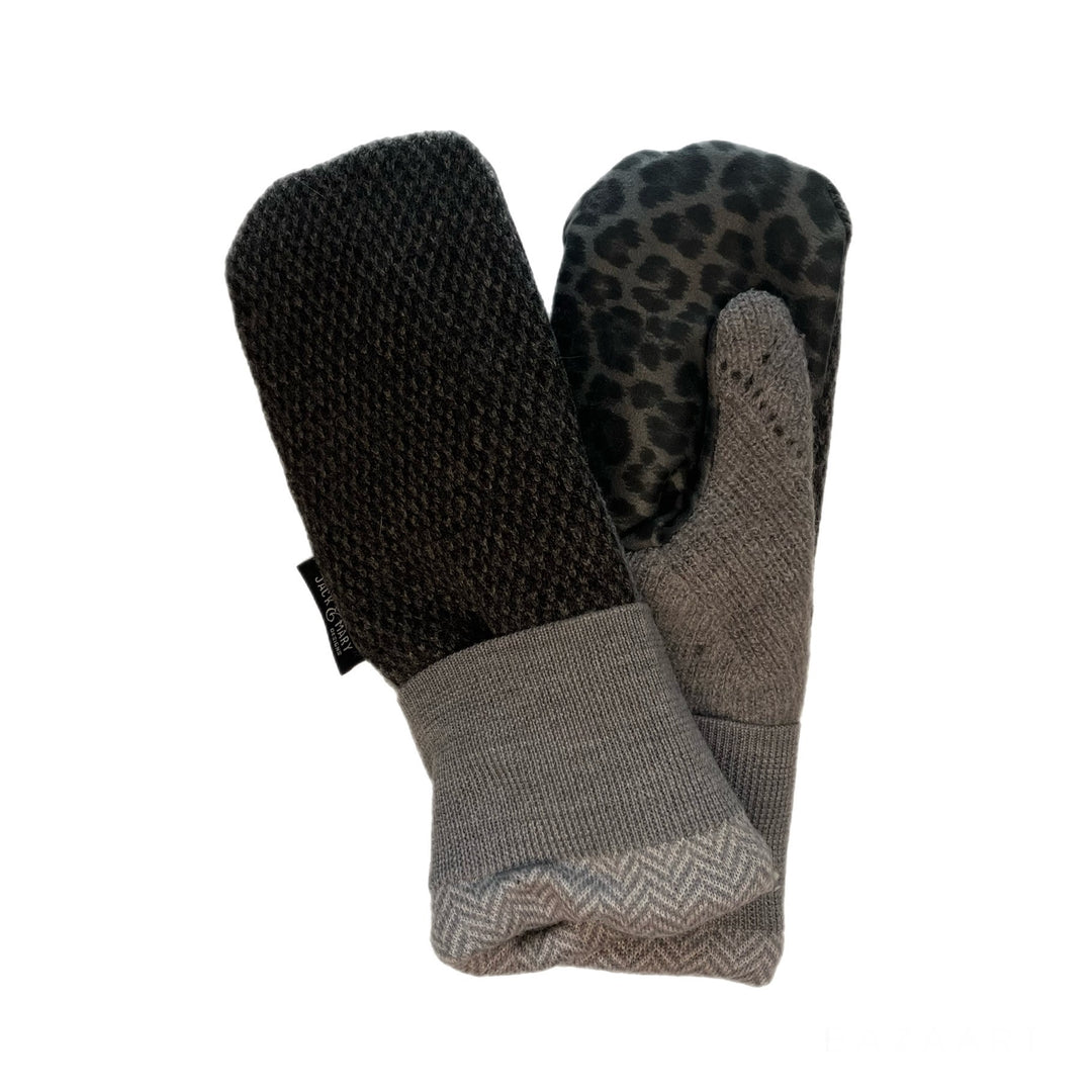 Womens Grey with Cheetah Print Driving Mittens