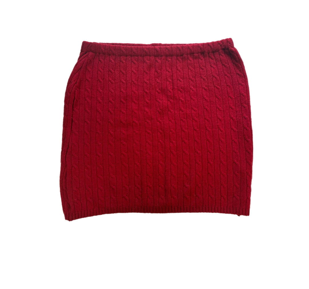 Large Bun Warmer Skirt - Red Cable Knit - 272