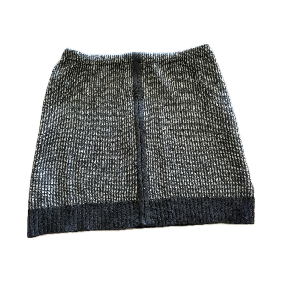 Large Bun Warmer Skirt - Cream & Black Stripe - 290