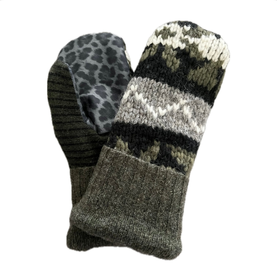 Women's Driving Mittens - Green Nordic with Cheetah Print Micro-Suede Palm