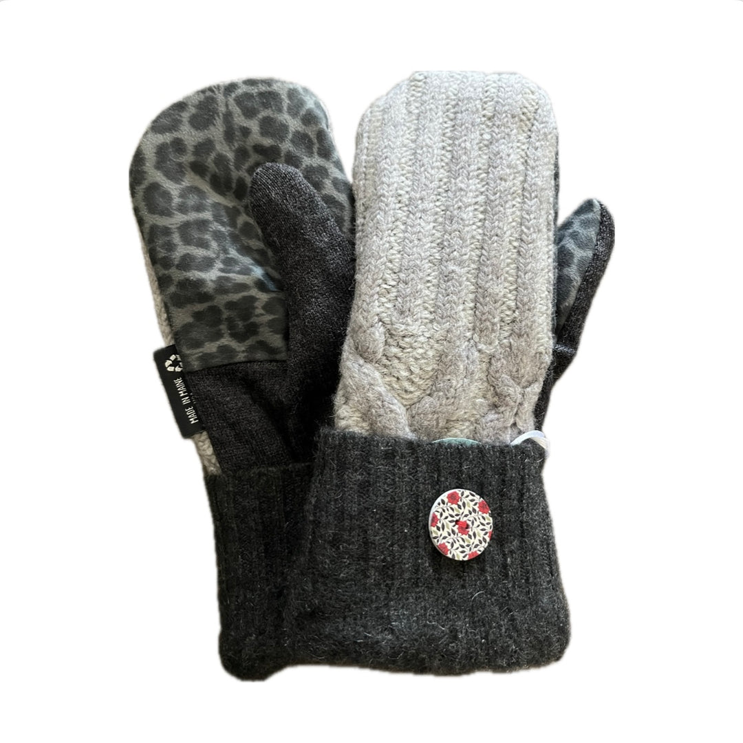 Women's Driving Mittens - Light Grey with Cheetah Print Micro-Suede Palm