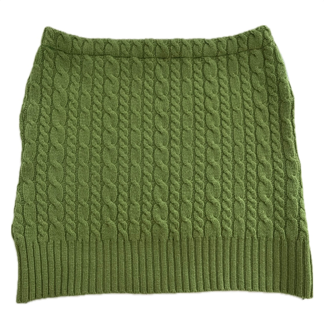 Medium Bun Warmer Skirt - Green Cable Knit - 222