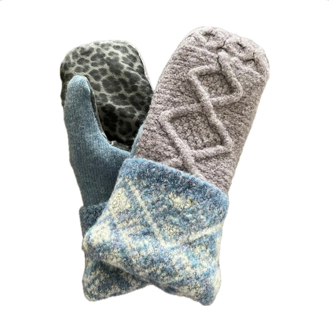 Women's Driving Mittens - Pale Pink with Cheetah Print Micro-Suede Palm