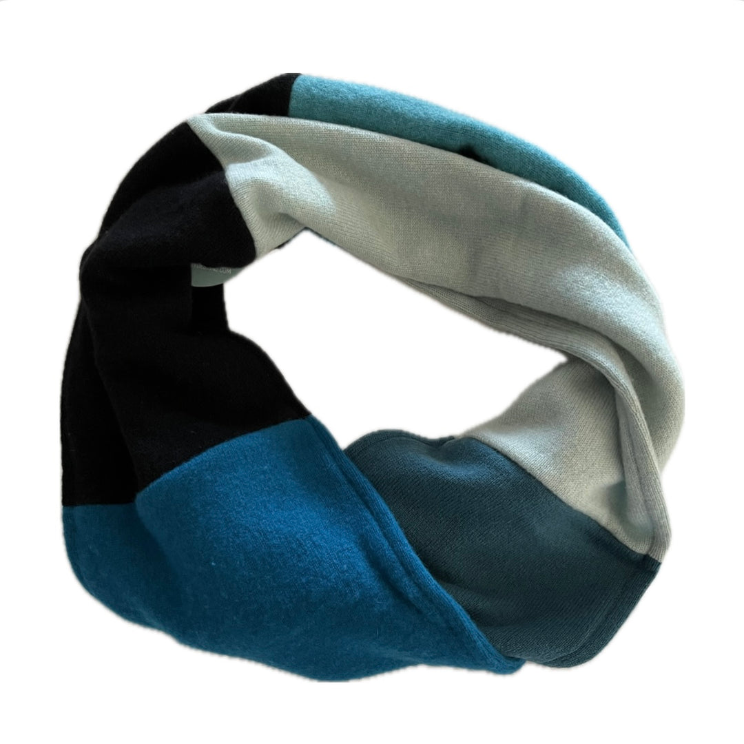 Cashmere Circle Scarf Shades of Blue 243