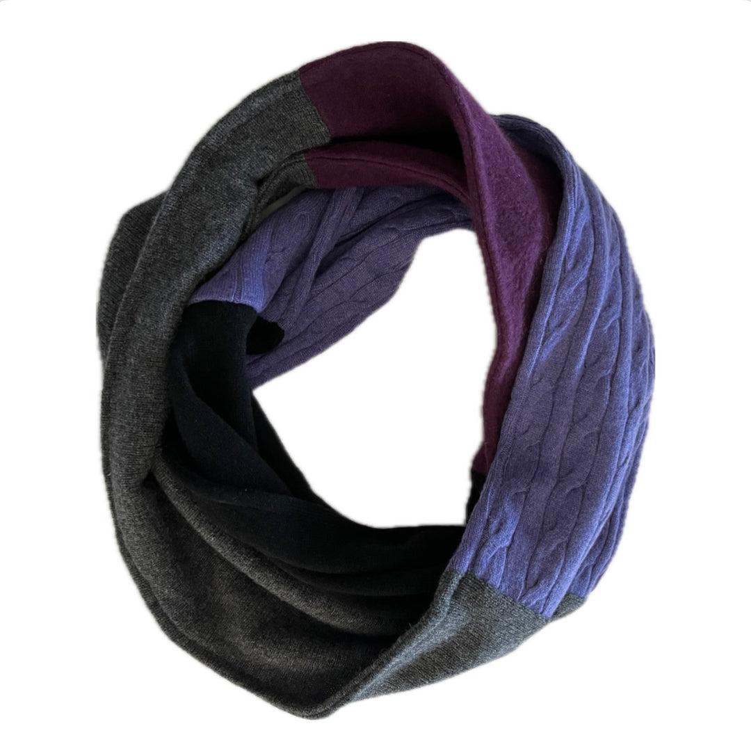 Cashmere Circle Scarf Shades of Purple 250