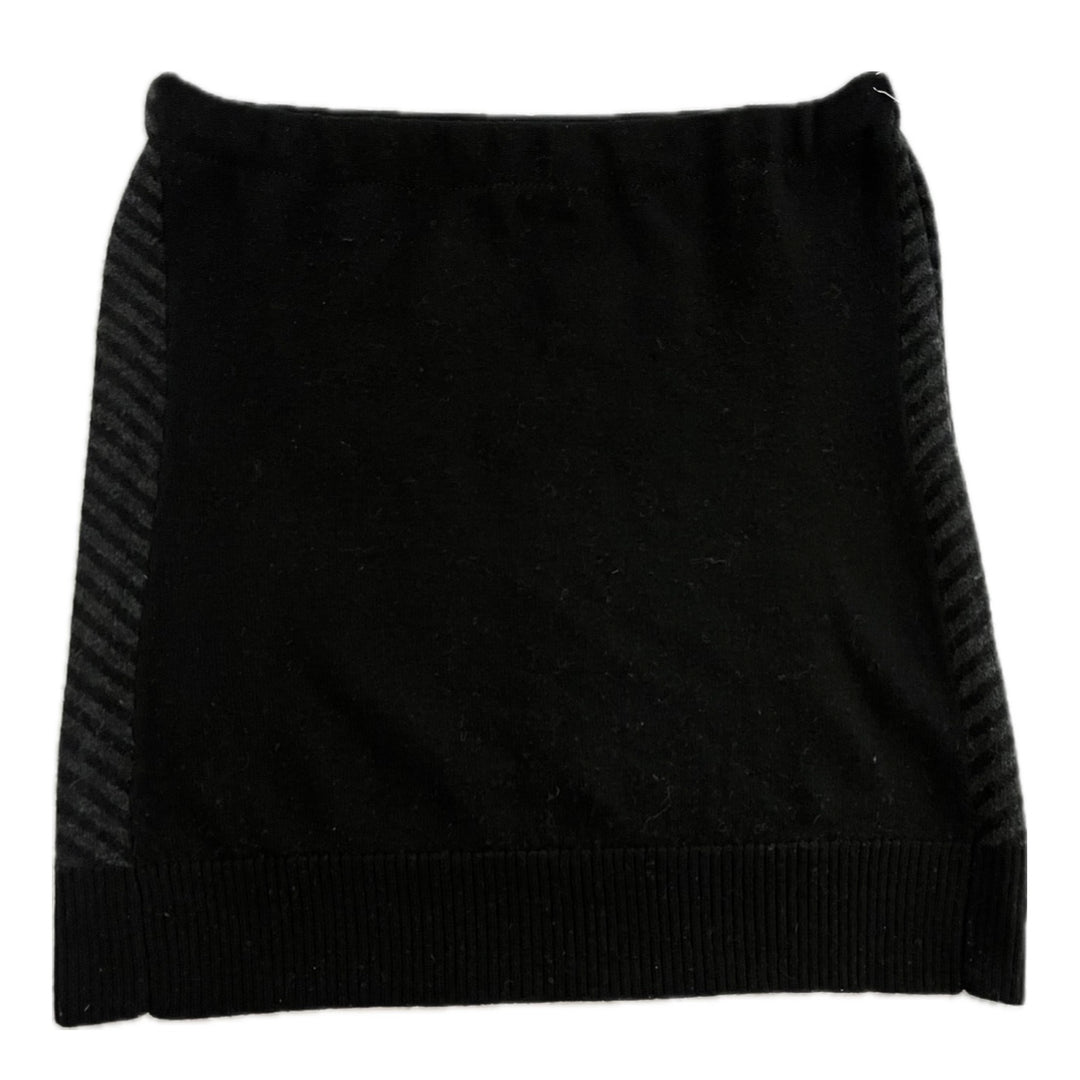 Small Bun Warmer Skirt - Black with Grey Striping - 226