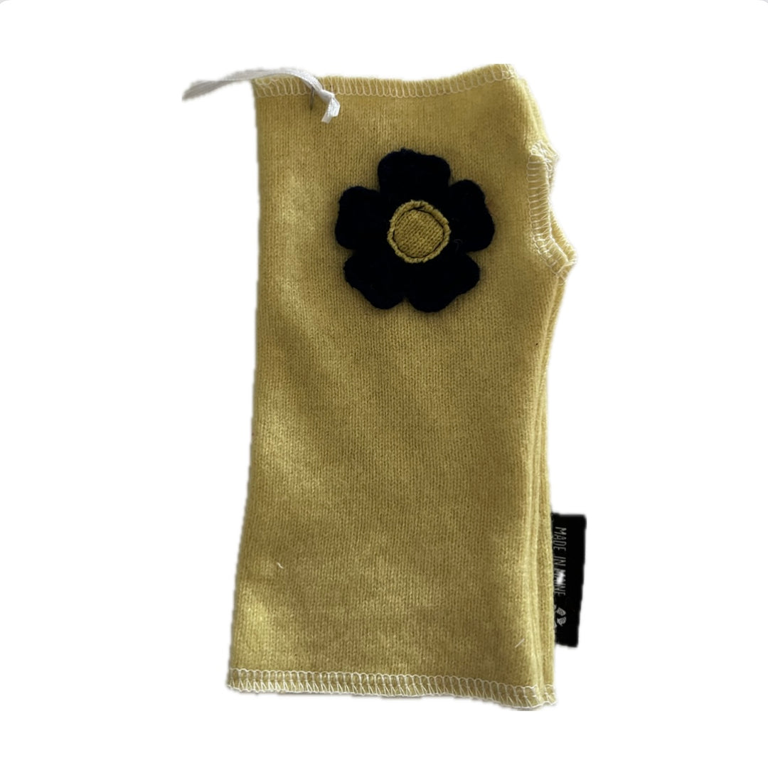 Cashmere Short Fingerless Mittens with Single Flower