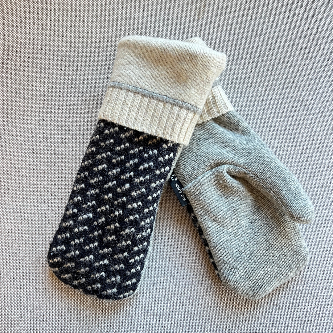 Men's Mittens made from recycled wool sweaters, Navy, Off-White & Cranberry | 257