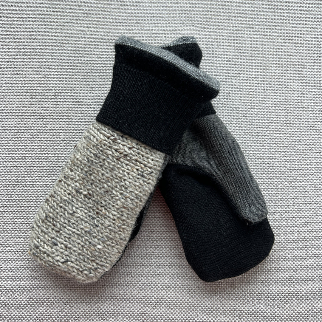kids recycled sweater mittens,Black & Grey, medium, 806