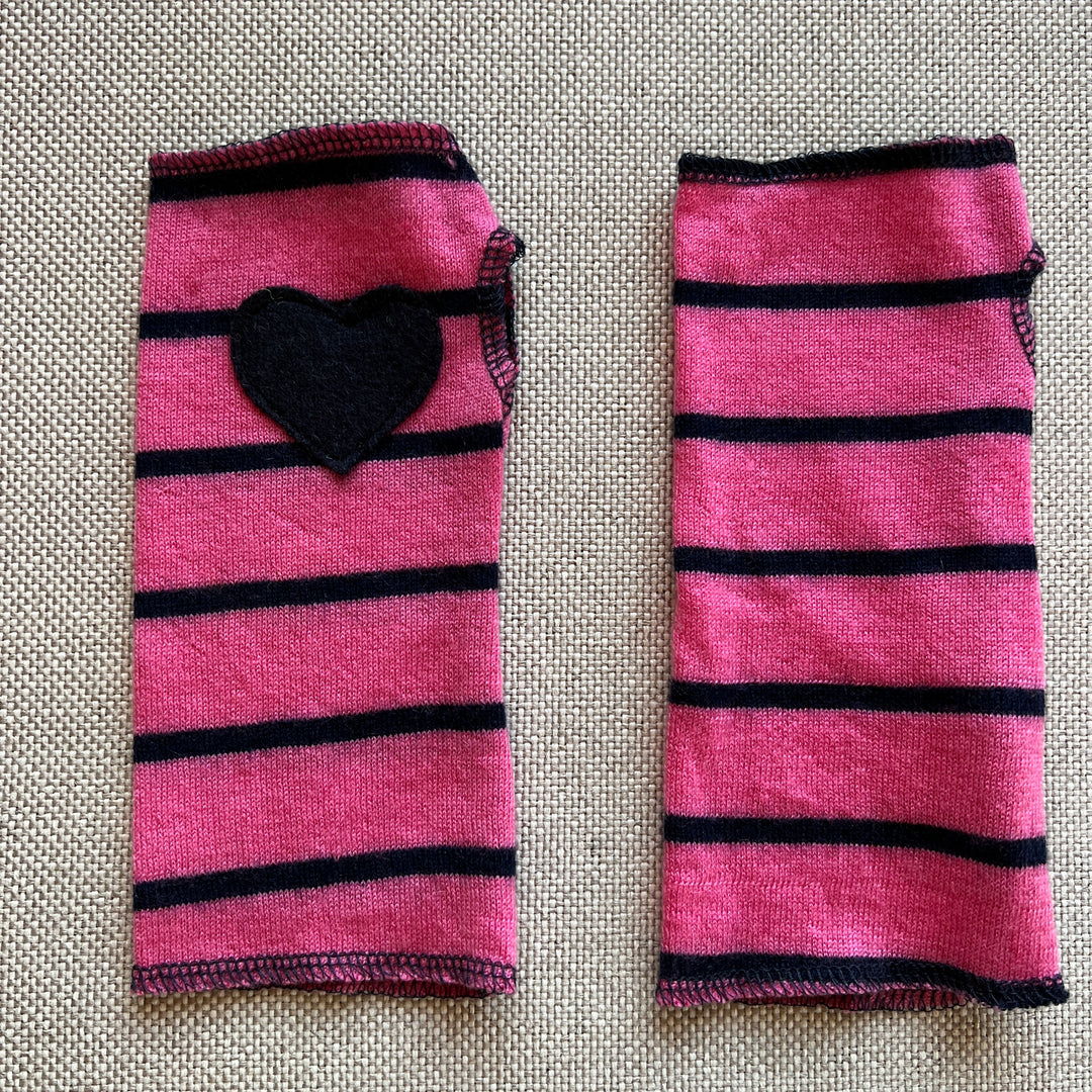 Fingerless Mittens Short, Bright Pink/Navy Stripes with Navy Heart